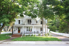 River Side Cottage - Downtown